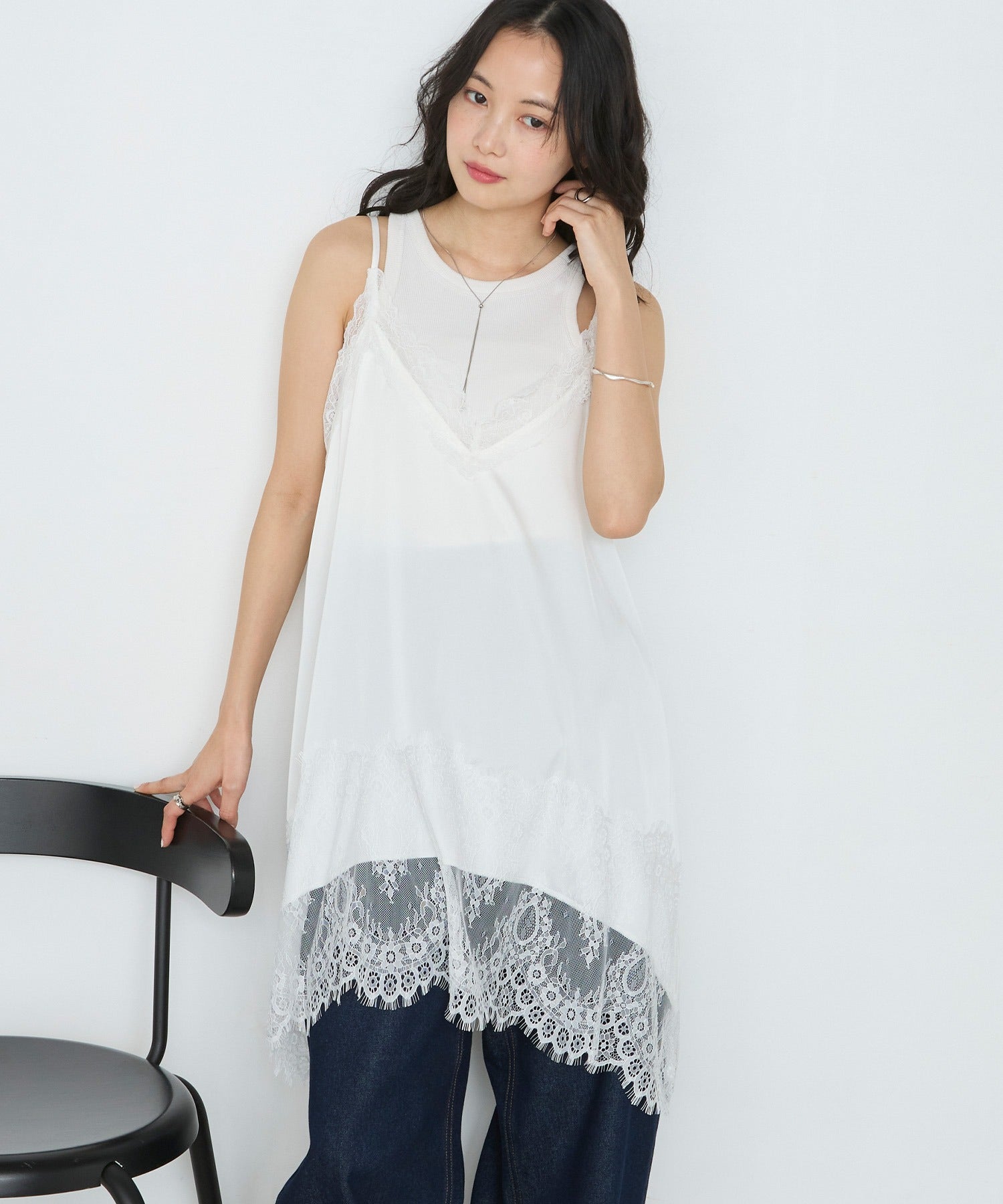 forksy. 緞面Lace吊帶背心 - Image 5