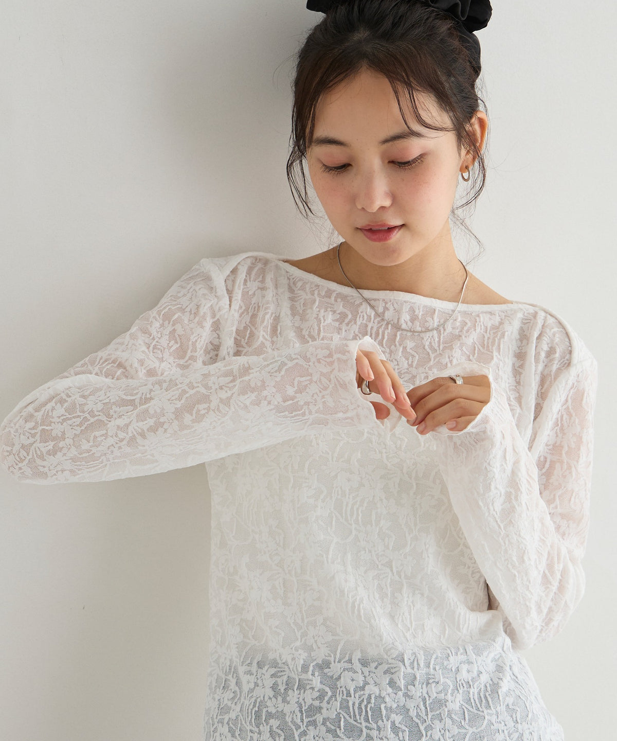 forksy. flower lace 船領木耳邊Top - Image 16