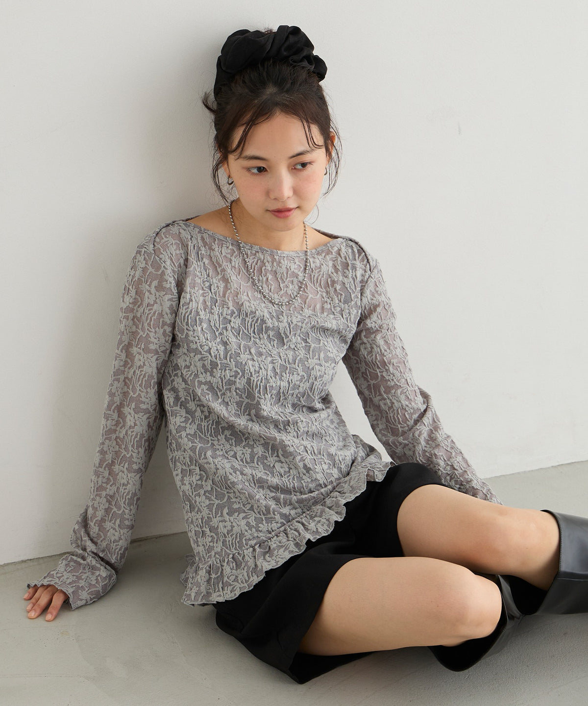 forksy. flower lace 船領木耳邊Top - Image 3
