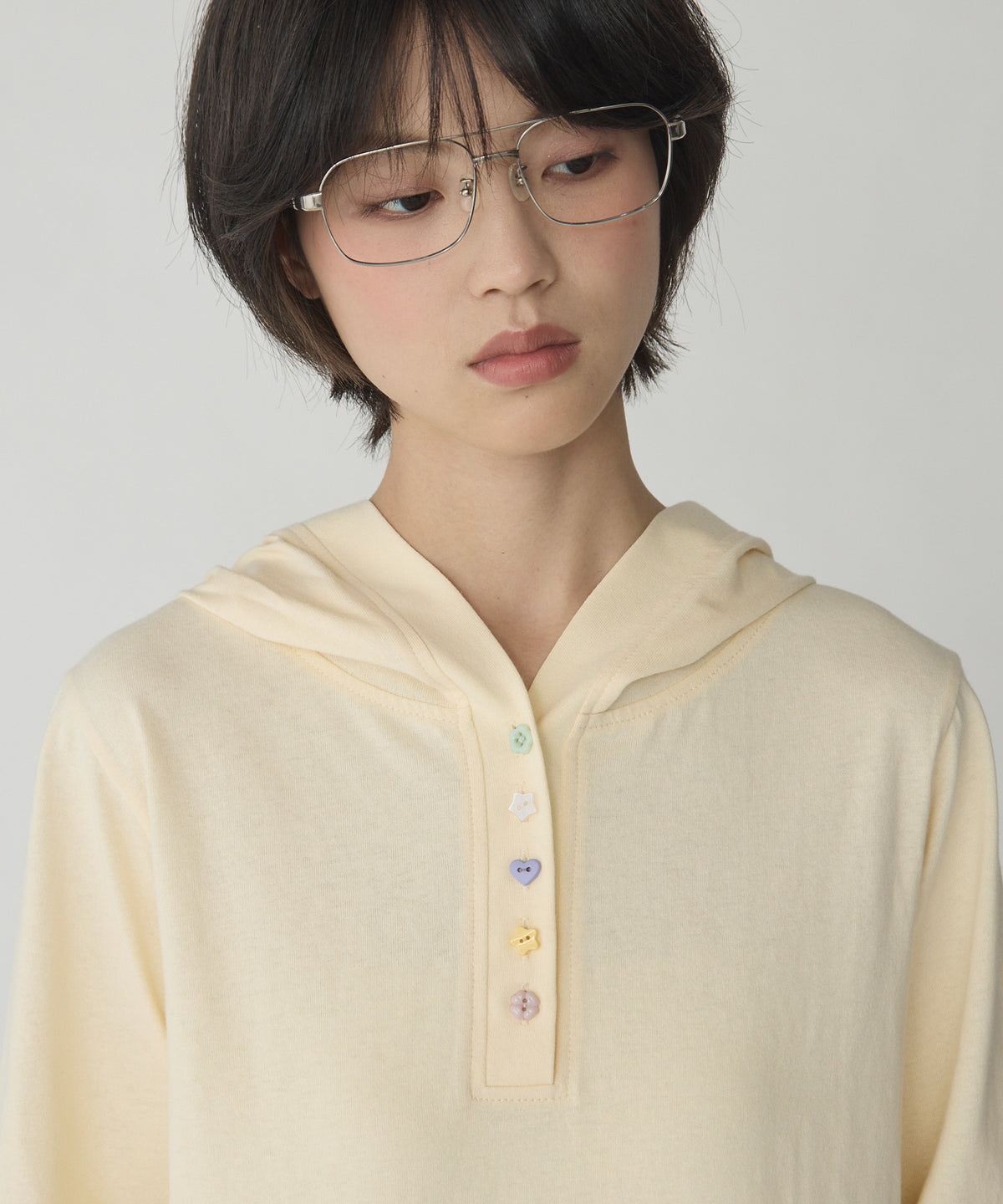 unblend 彩色紐 Henley Neck Hoodie Top - Image 29