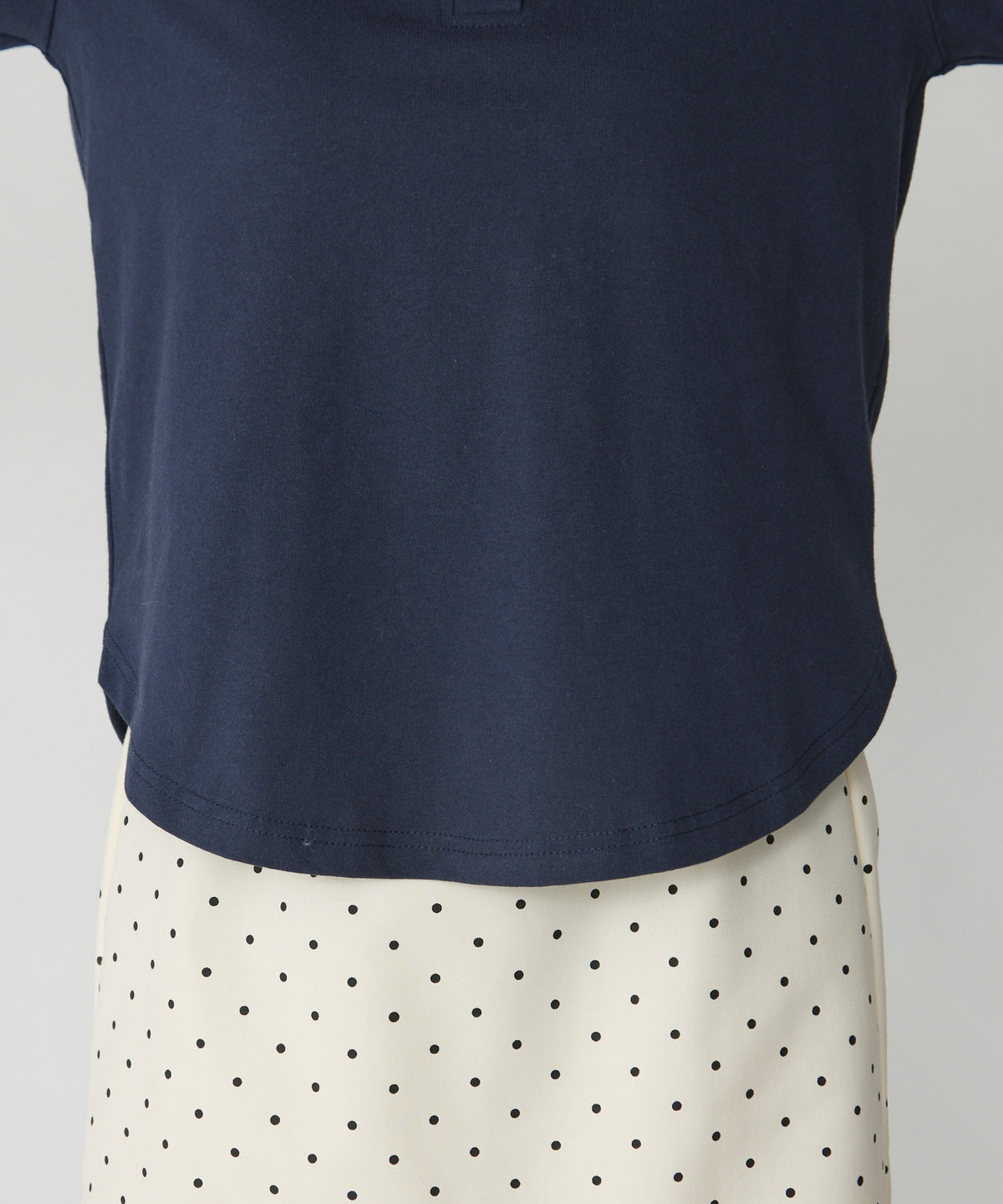 unblend 彩色紐 Henley Neck Hoodie Top - Image 52