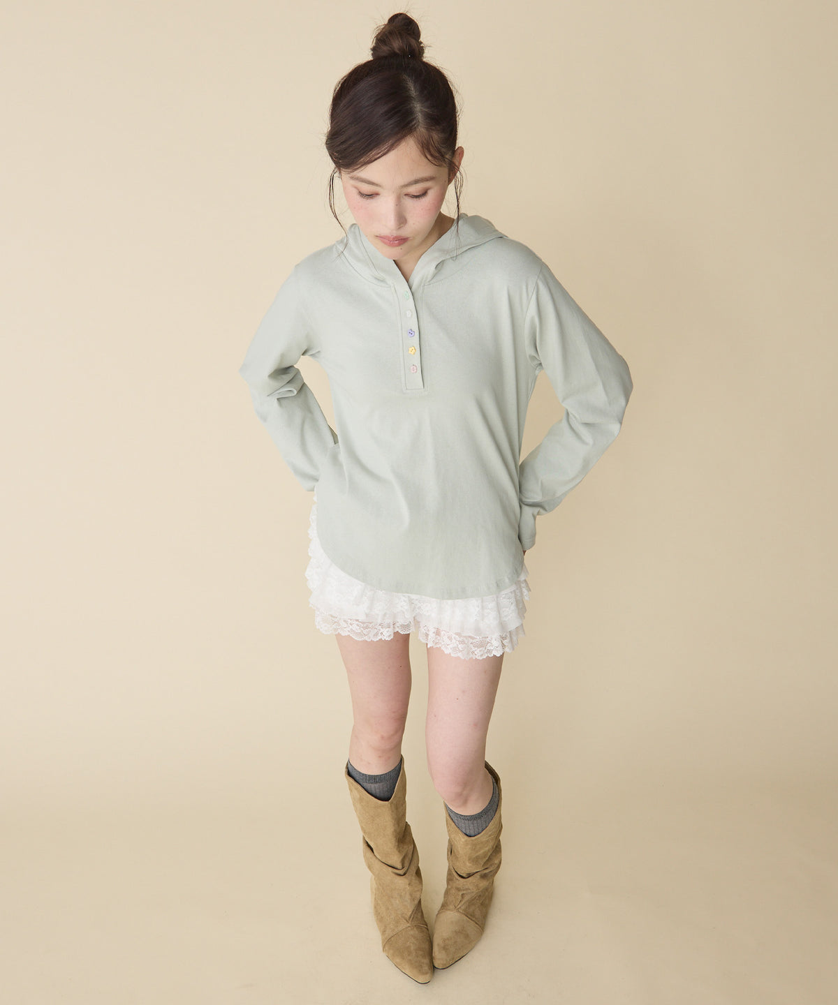 unblend 彩色紐 Henley Neck Hoodie Top - Image 40