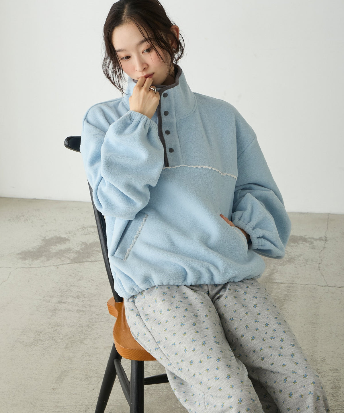 forksy. lace fleece pullover - Image 35