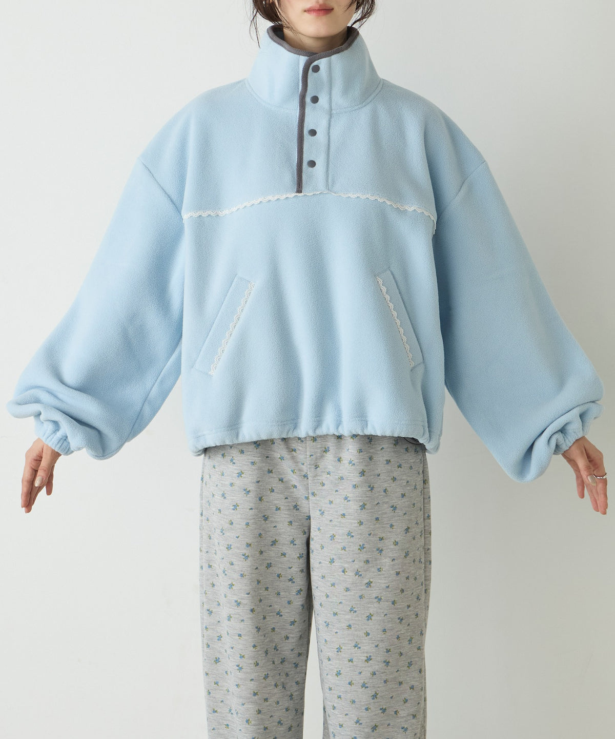 forksy. lace fleece pullover - Image 36