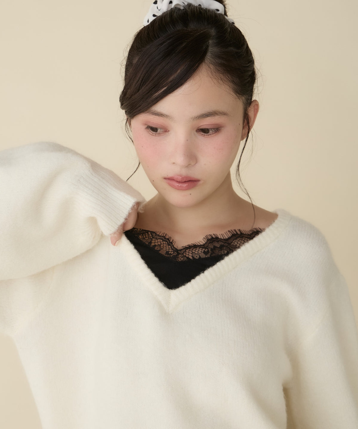 unblend Faux-layered lace V-neck knit - Image 51