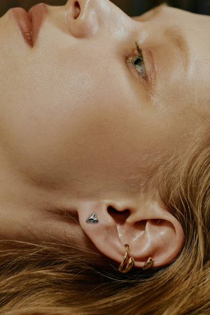 GOLDY petite heart earrings