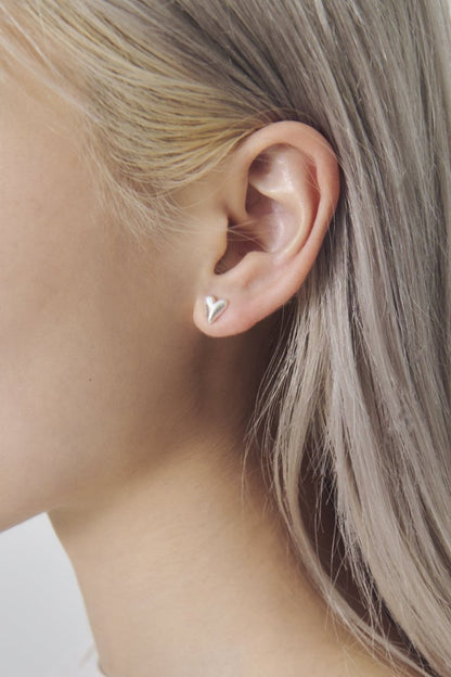 GOLDY petite heart earrings