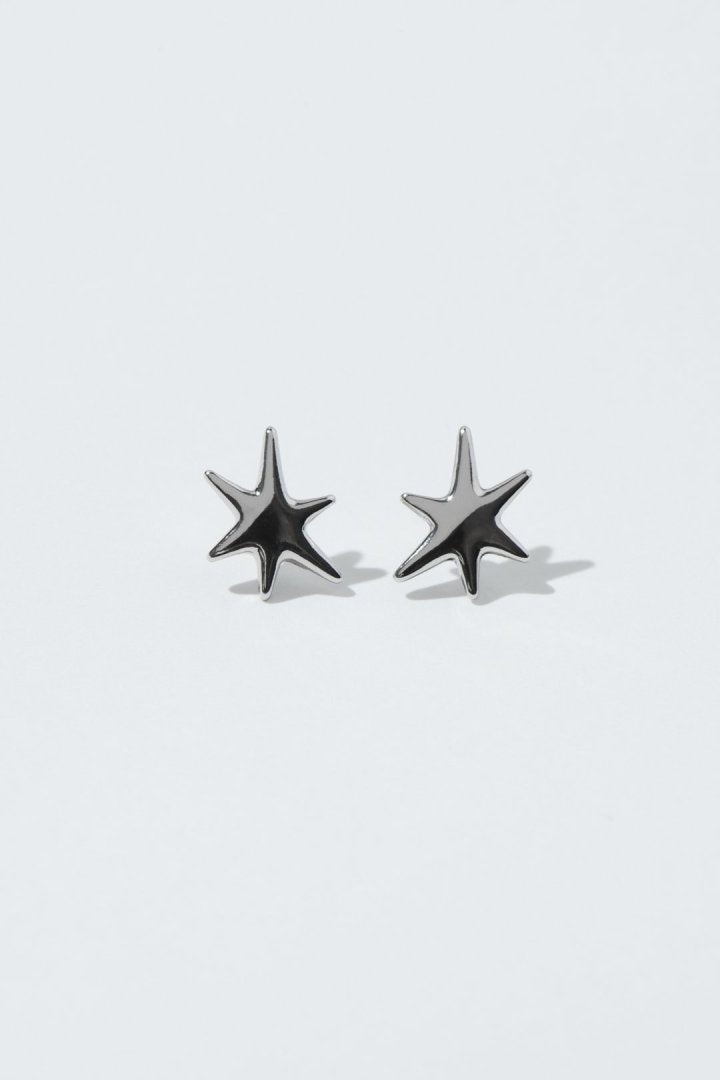 GOLDY petite star earrings