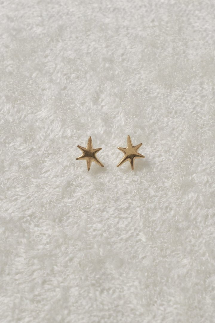 GOLDY petite star earrings