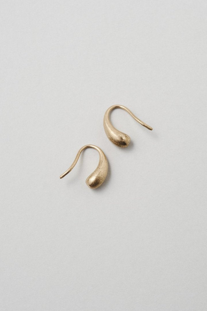 GOLDY petite drop earrings