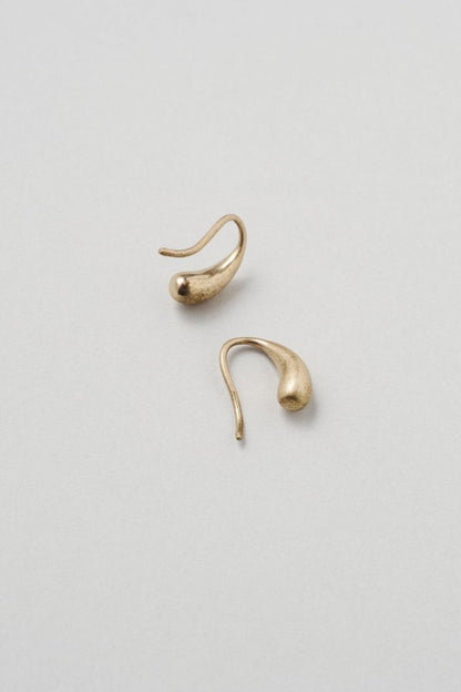 GOLDY petite drop earrings