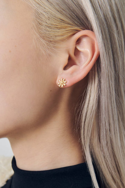 GOLDY Small Daisy Earrings