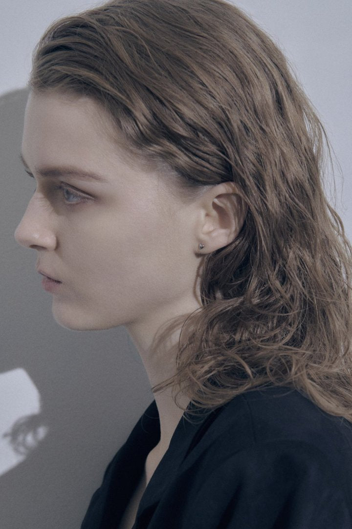 [Stainless] GOLDY Petite Heart Earrings - Image 4