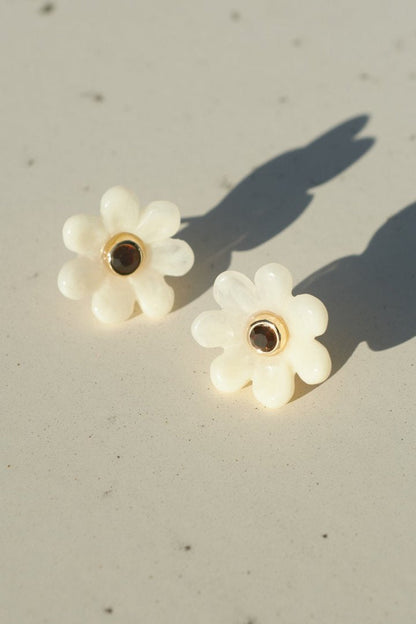 GOLDY puffy bloom earrings - ivory
