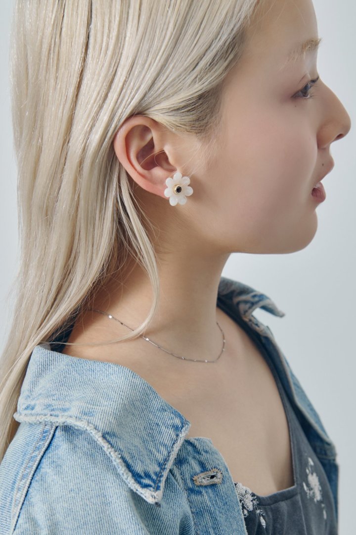 GOLDY puffy bloom earrings - Image 13