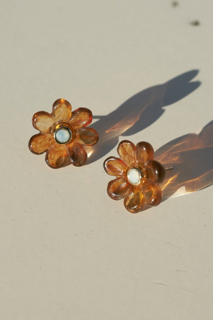 GOLDY puffy bloom earrings - Image 1