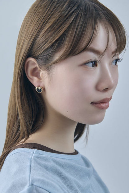 GOLDY vintage heart embed earrings - Image 11