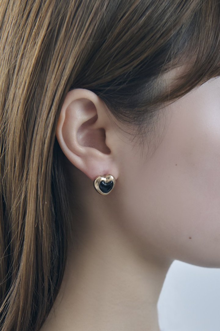 GOLDY vintage heart embed earrings - Image 12