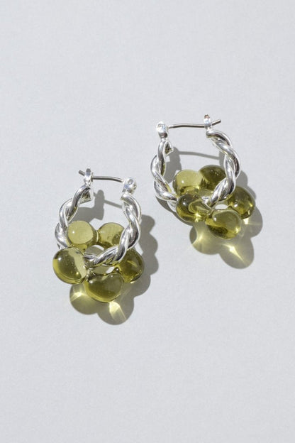 GOLDY glass flower earrings - green