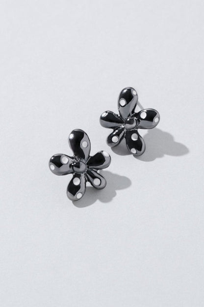 GOLDY 波點花花 earrings - Image 5