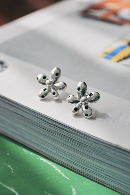 GOLDY 波點花花 earrings - Image 14