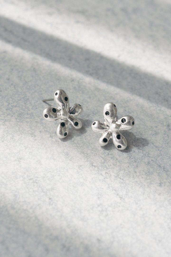 GOLDY 波點花花 earrings - Image 15