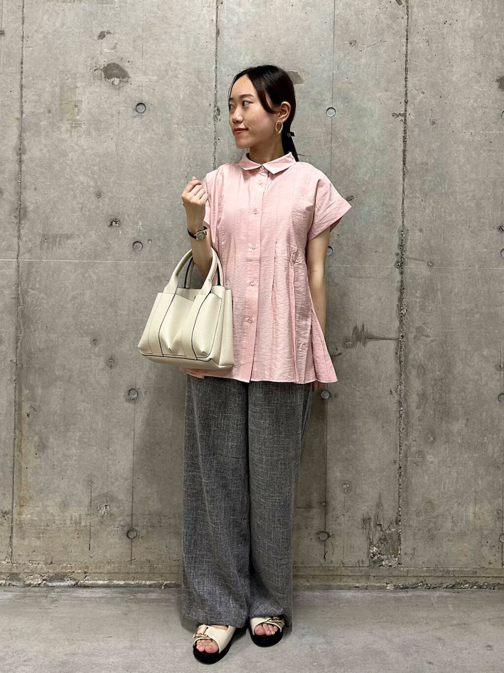 KBF sleeveless stack flare blouse