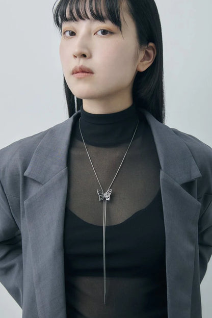 GOLDY butterfly motif necklace