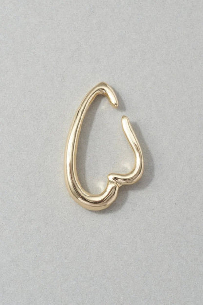 GOLDY Inverted Heart Earcuff