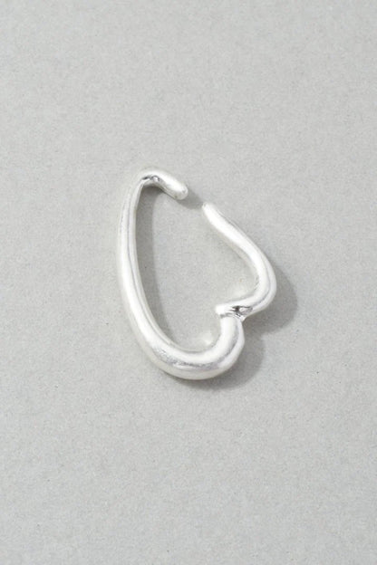 GOLDY Inverted Heart Earcuff