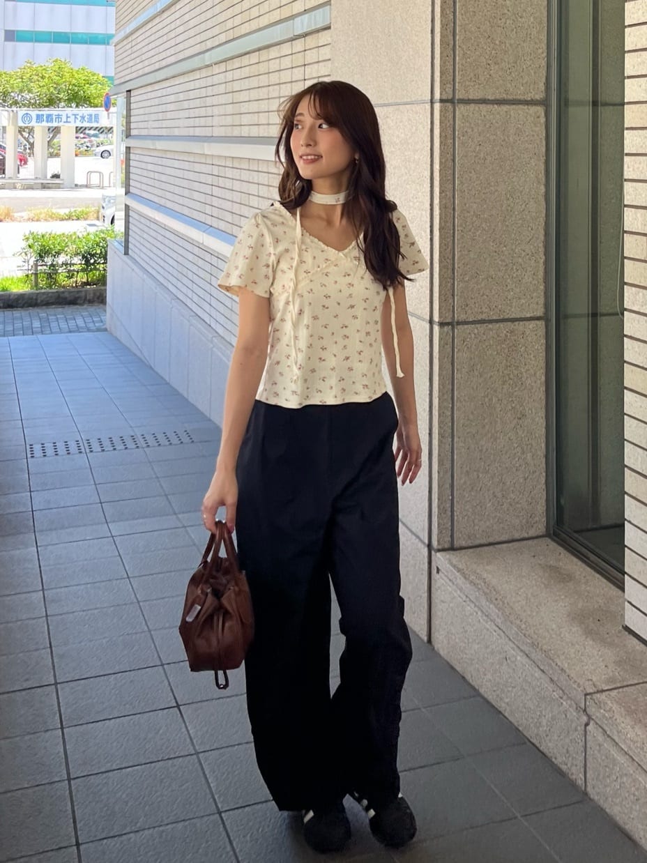 Kastane 羅紋V領Tee + Choker - Image 62
