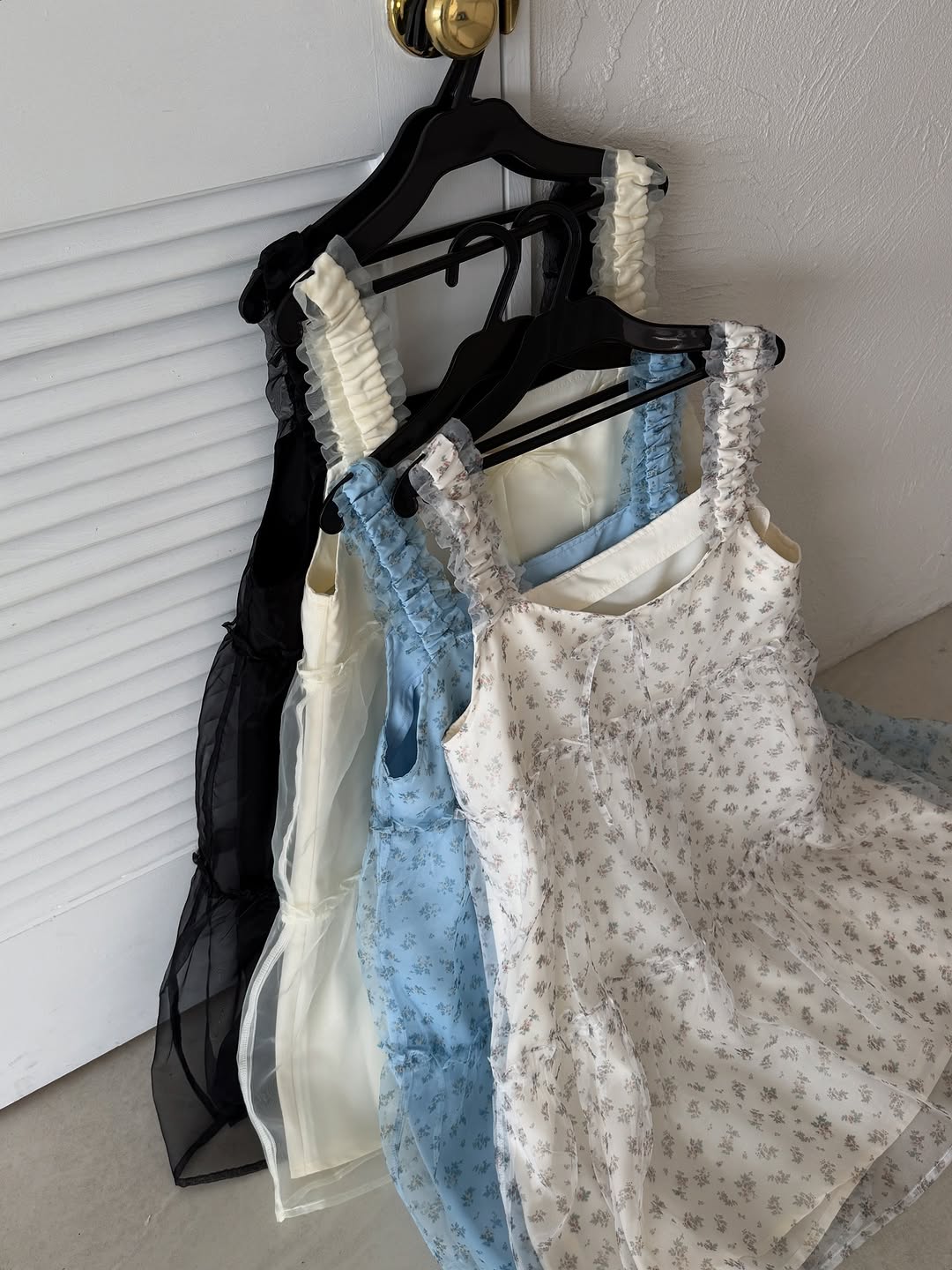 Kutir Ruffle肩帶紗紗 mini ops