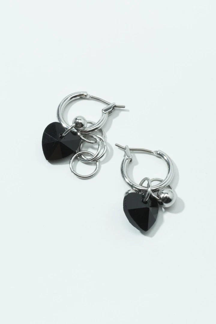 GOLDY shimmer heart charm earrings