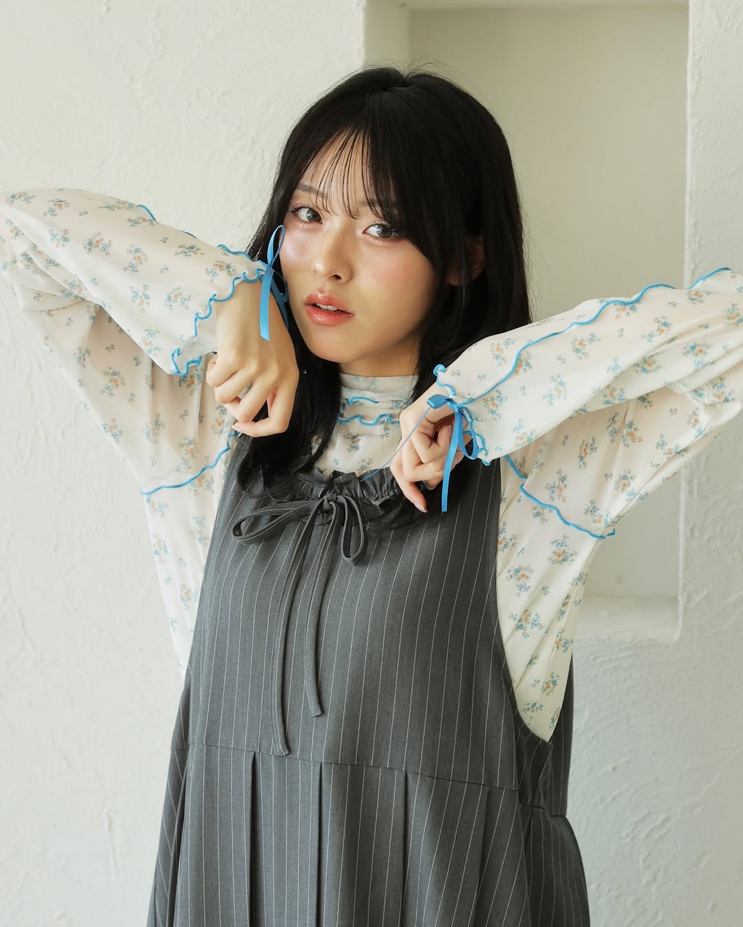 Kutir Ribbon高領sheer top