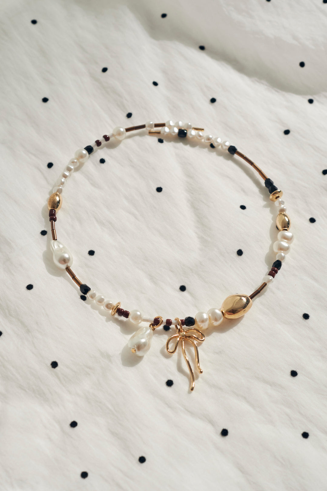 GOLDY multi bead neckcuff [BLACK/BROWN]