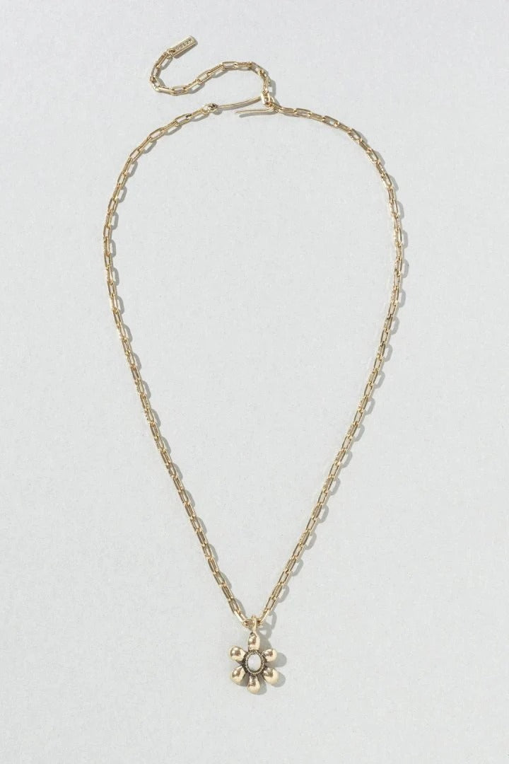 GOLDY Vintage Flower Necklace