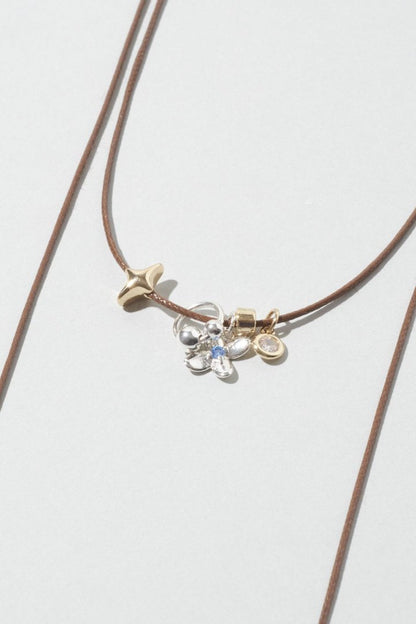 GOLDY Twinkle Bloom Choker