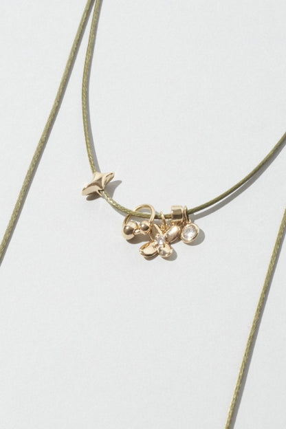 GOLDY Twinkle Bloom Choker
