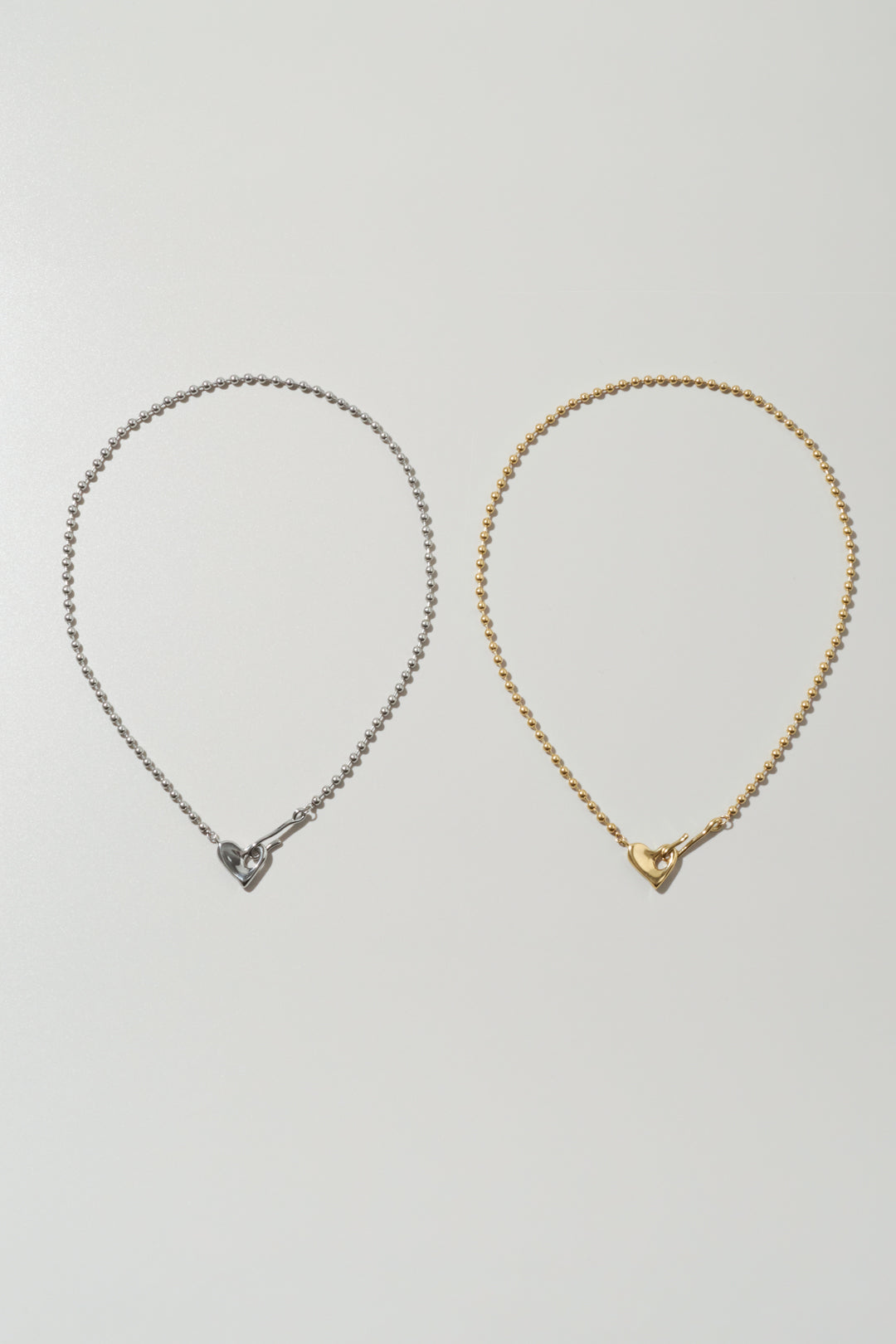 GOLDY ハート フック × ボール チェーン ステンレス ネックレス - Image 13
