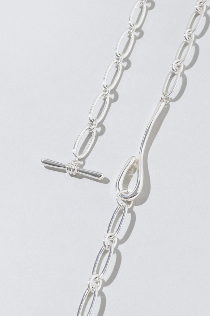 GOLDY glass flower chain necklace - Image 15