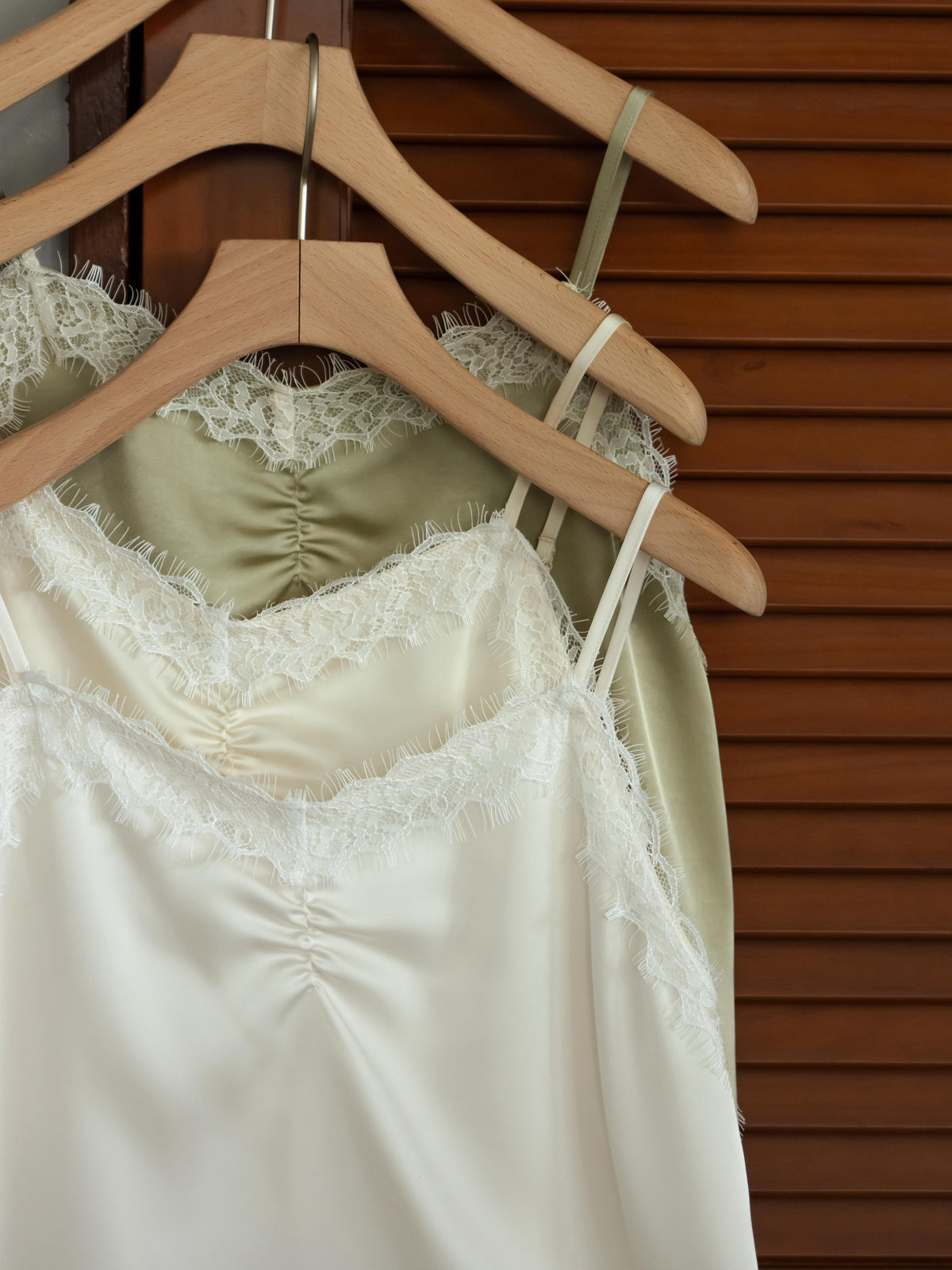 hinari Satin lace camisole