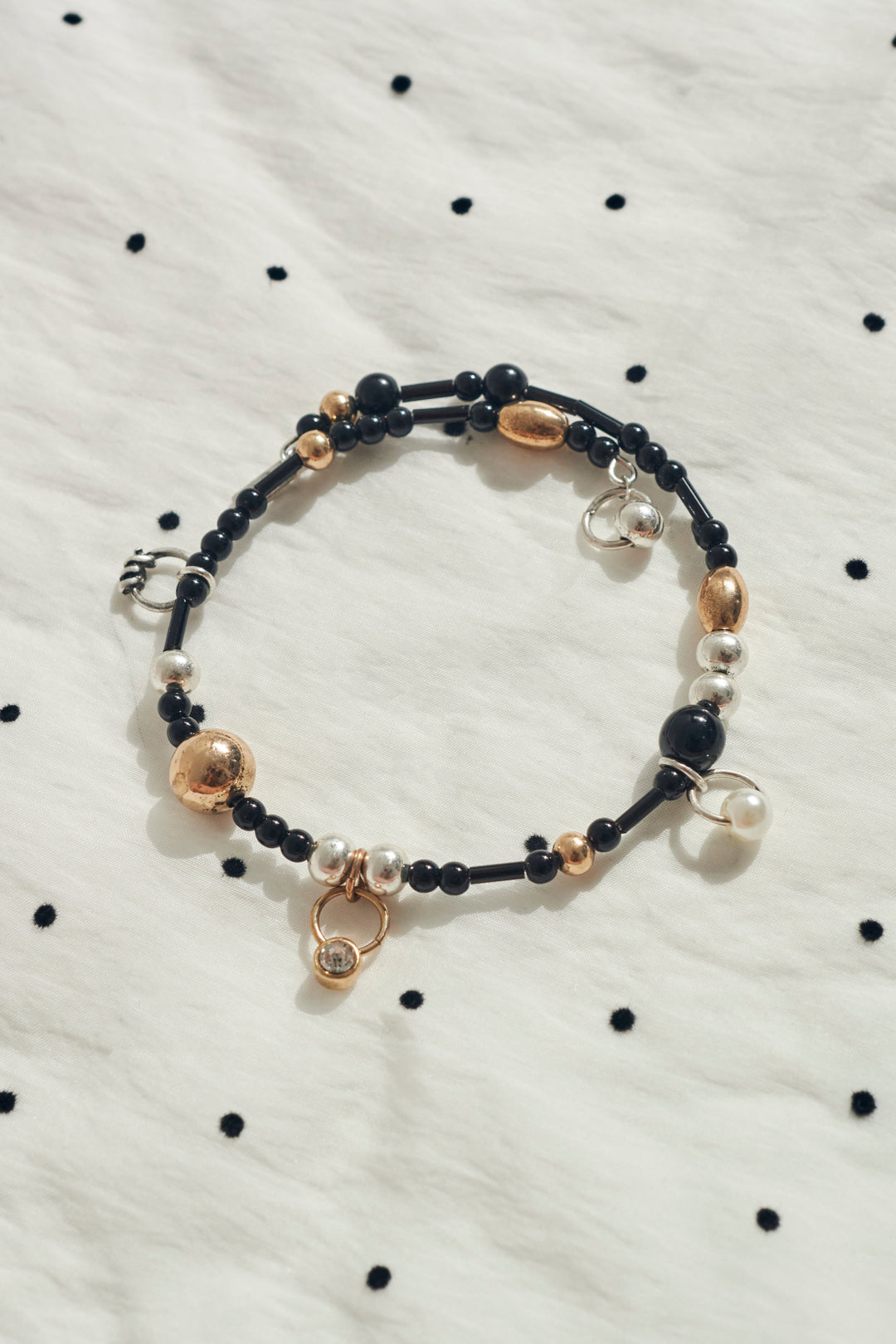 GOLDY multi bead bangle [BLACK/BROWN]