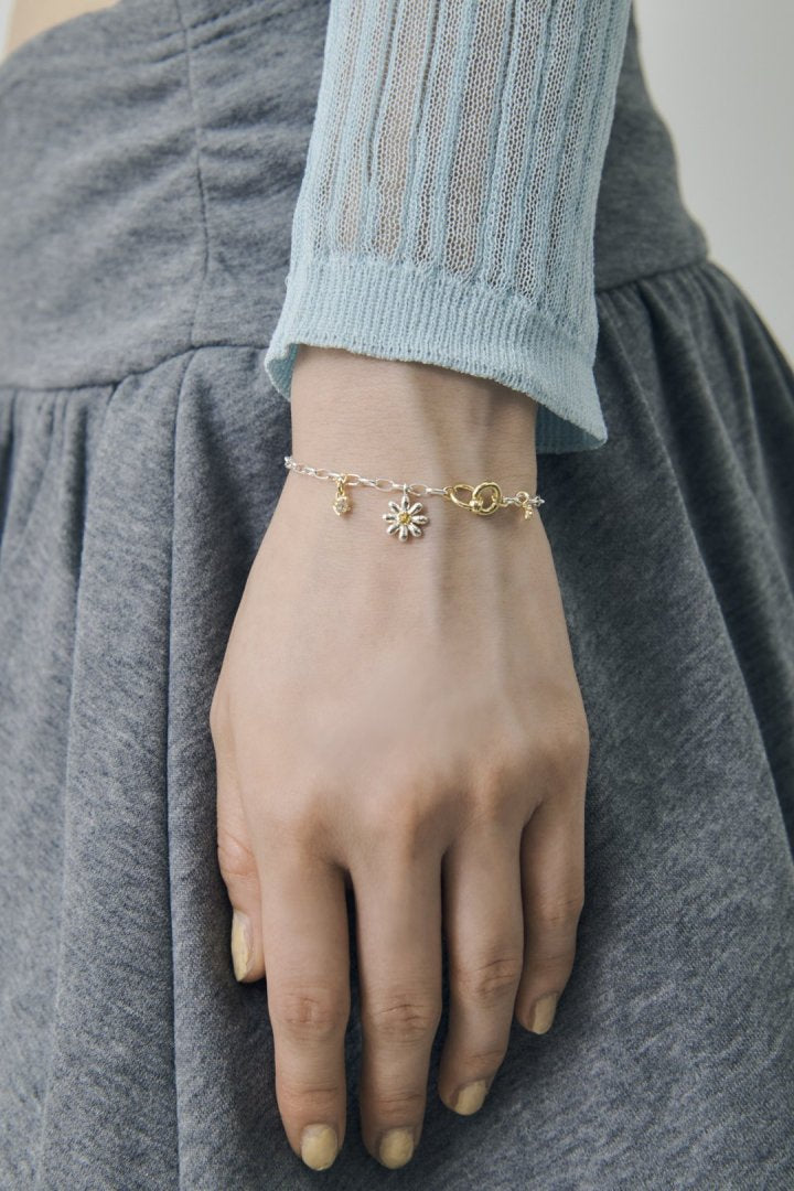 GOLDY Daisy Bracelet