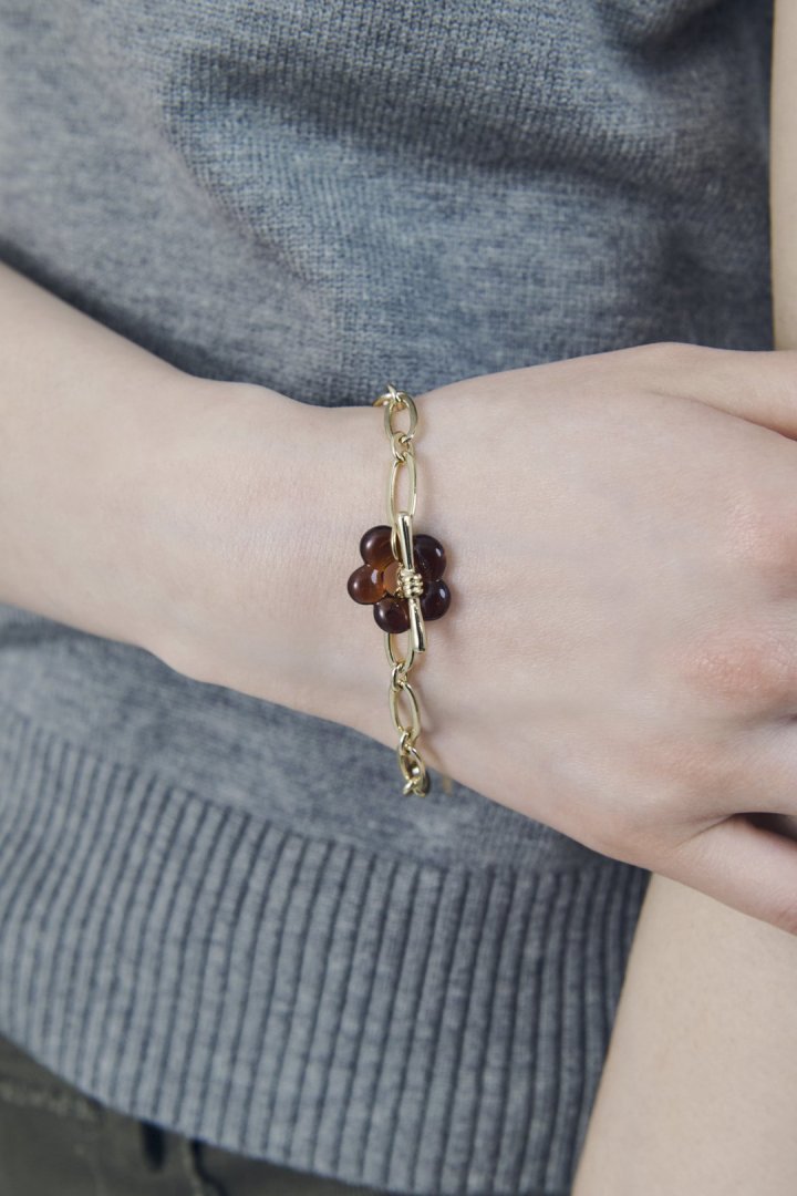 GOLDY glass flower chain bracelet - Image 9