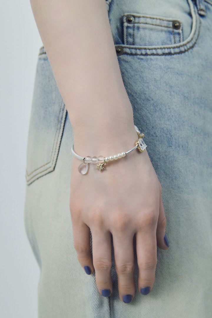 GOLDY multi glow bead bangle - Image 5