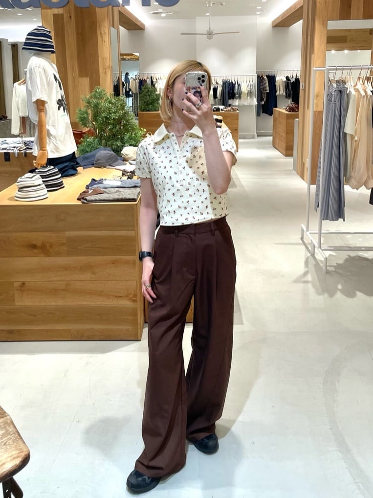 Kastane flower polo tee - Image 57