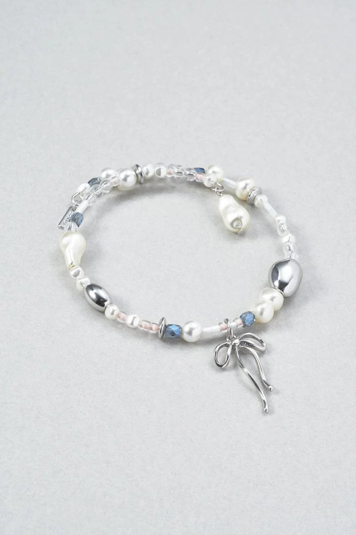 GOLDY multi-beaded bangle