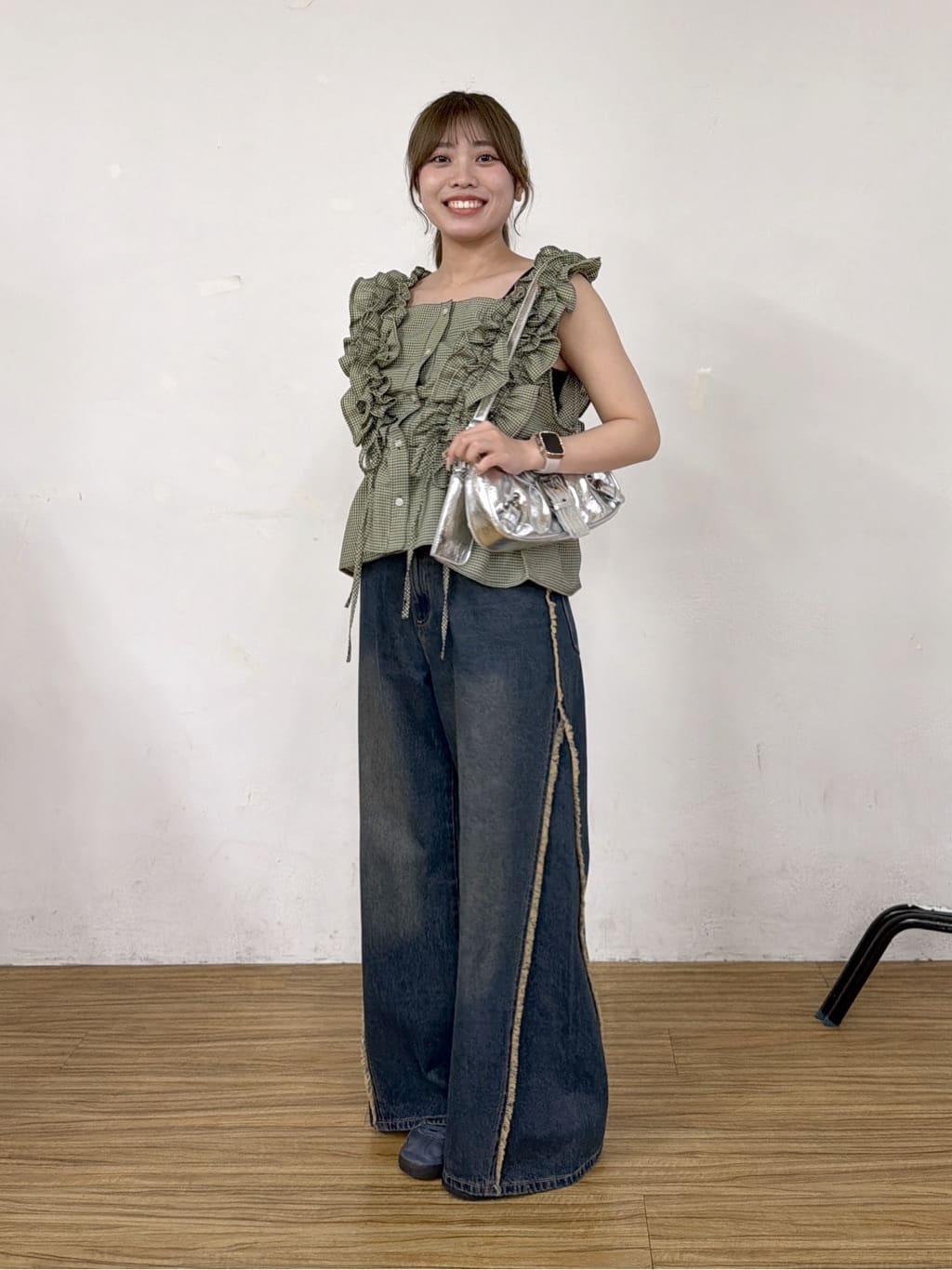 w closet Frilly sleeveless blouse - Image 86