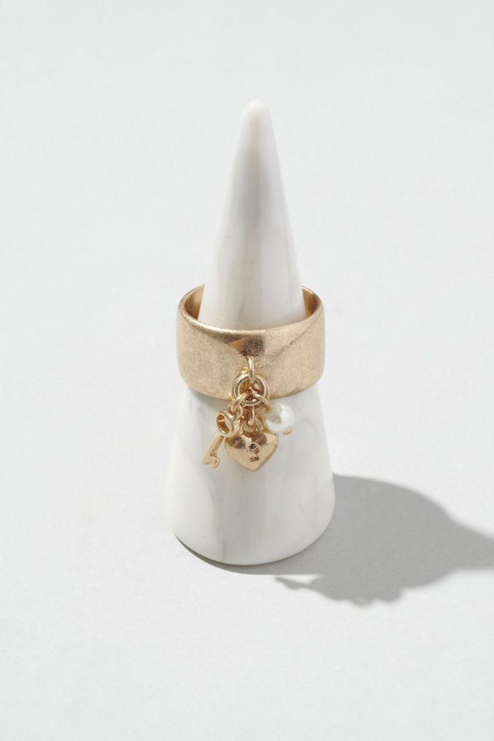 GOLDY Heart Key Charm Ring