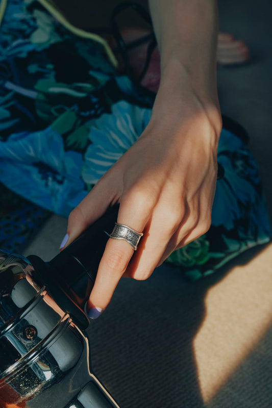 GOLDY lettering wide ring